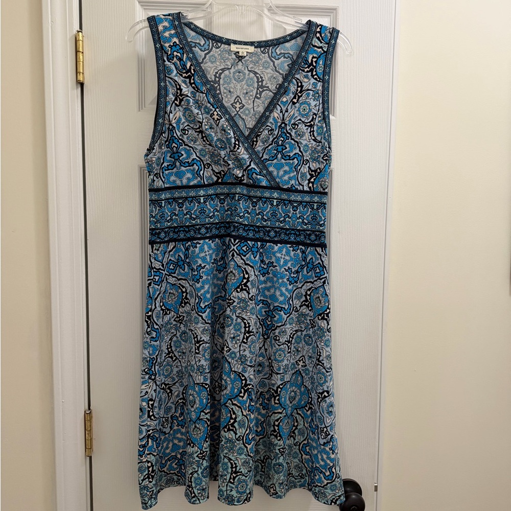 Max StudioSleeveless Blue Paisley V-Neck Women's Dress